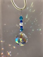 北とぴあ美術体験講座 サンキャッチャーで虹のプラネタリウムをつくろう!